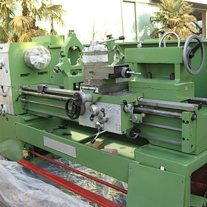 Engine Lathe Machine