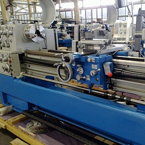 Engine Lathe Machine