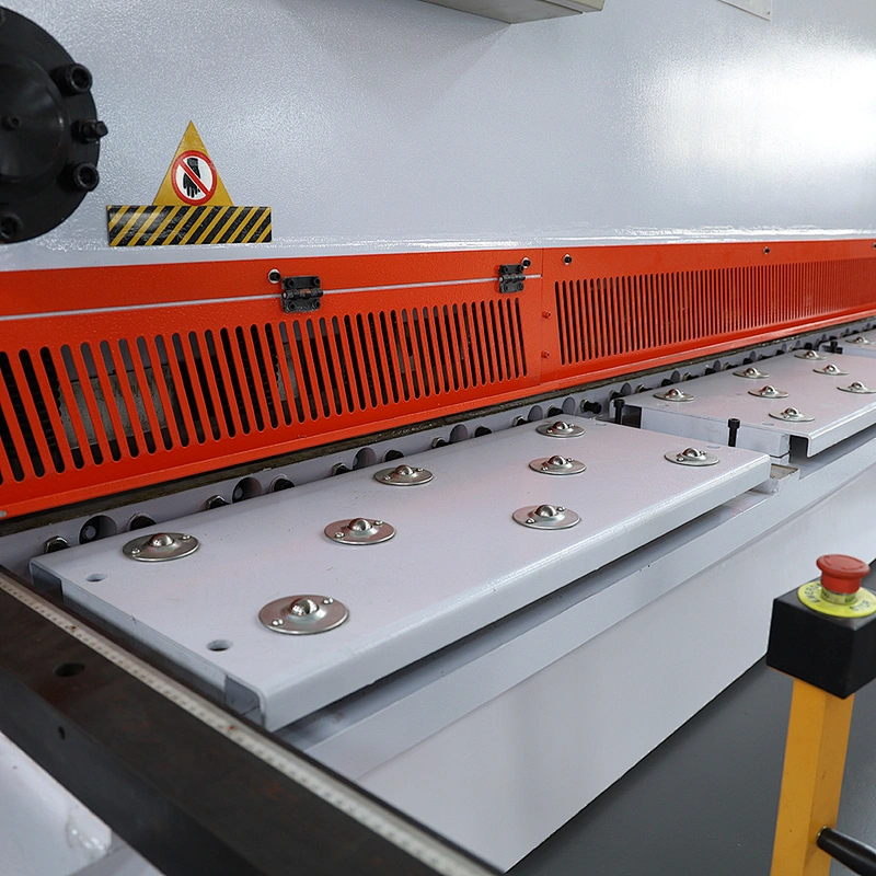 Hydraulic Guillotine Shearing Machine