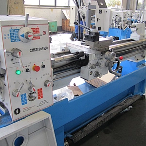 Engine Lathe Machine