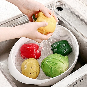 Amazon hot selling Fashionable Kitchen Double-layer Design Portable Drain Basket Vegetable and Fruit Basket Filter Bowl Set