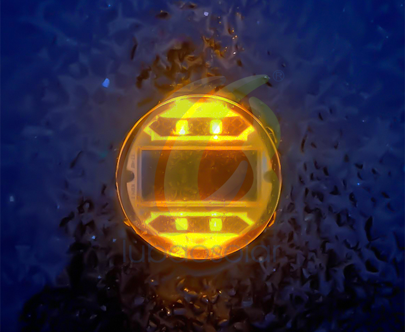LS-08 Reflective solar road stud light