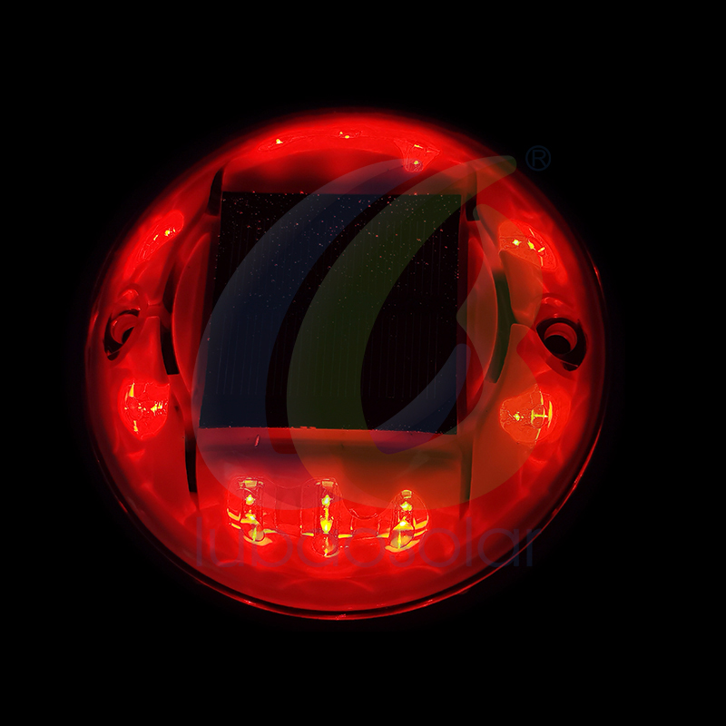 LS-07 Solar raised lighted driveway markers