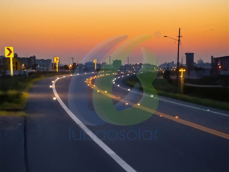 LS-38 Solar aluminum reflective road marker