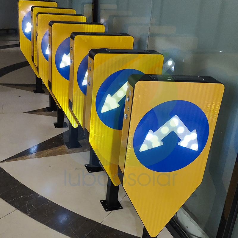 LB-B910 Reflective solar LED roadside sign