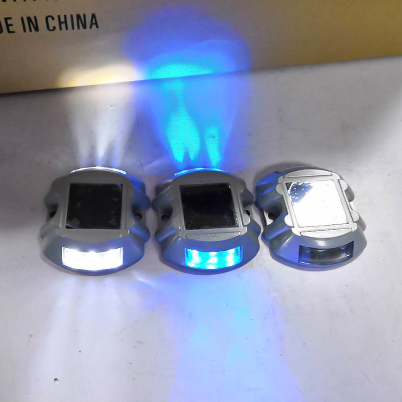 LS-05 Solar outdoor road marker