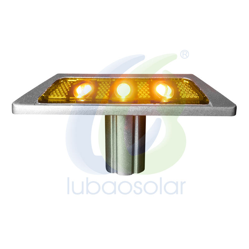 LS-06 Aluminium solar reflective road markers with spike