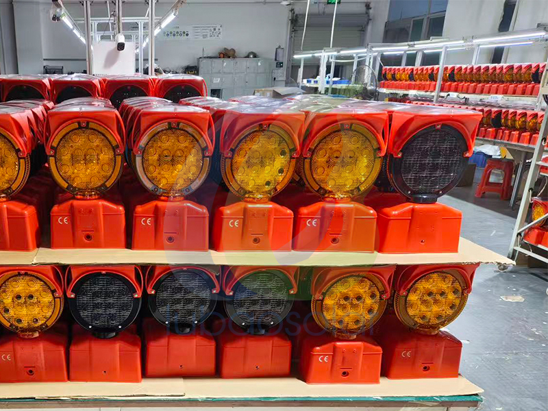 LB-6006W solar warning light barricade light