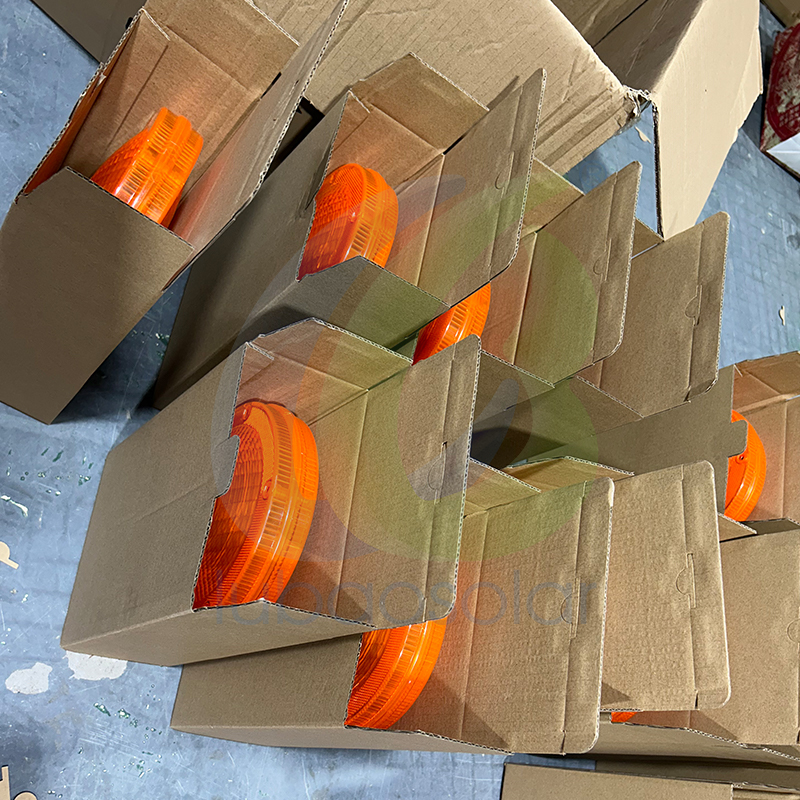 LB-5100US LED D battery barrier light traffic cone light