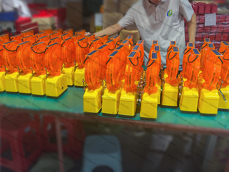 LB-6000 Solar amber warning light