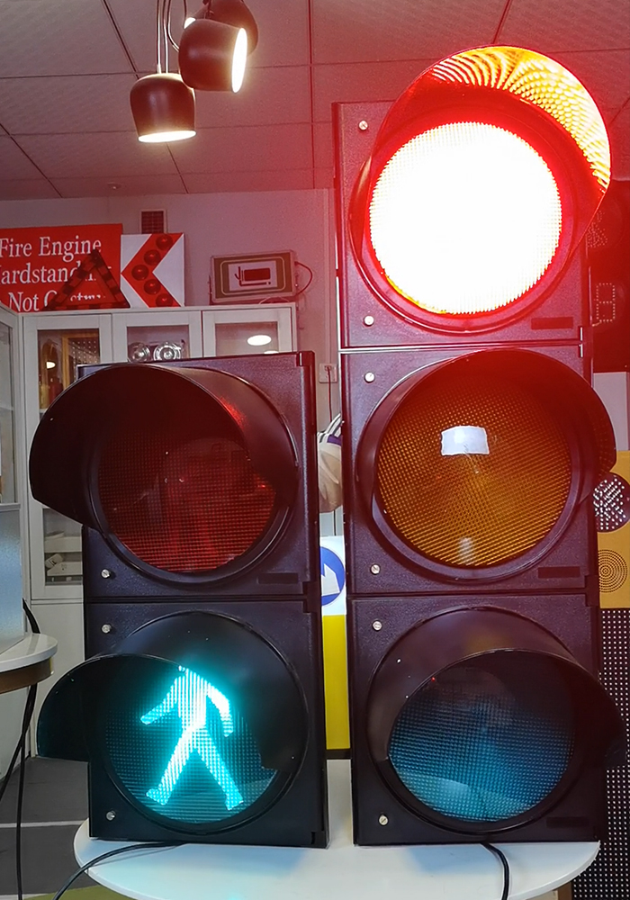 blinking yellow traffic light