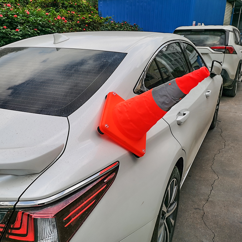 Collapsible traffic cone foldable safety cone