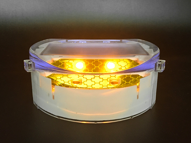 solar stud