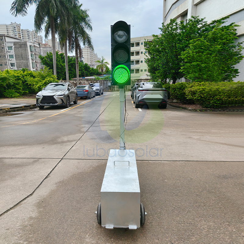 Foldable temporary traffic light portable traffic lights system