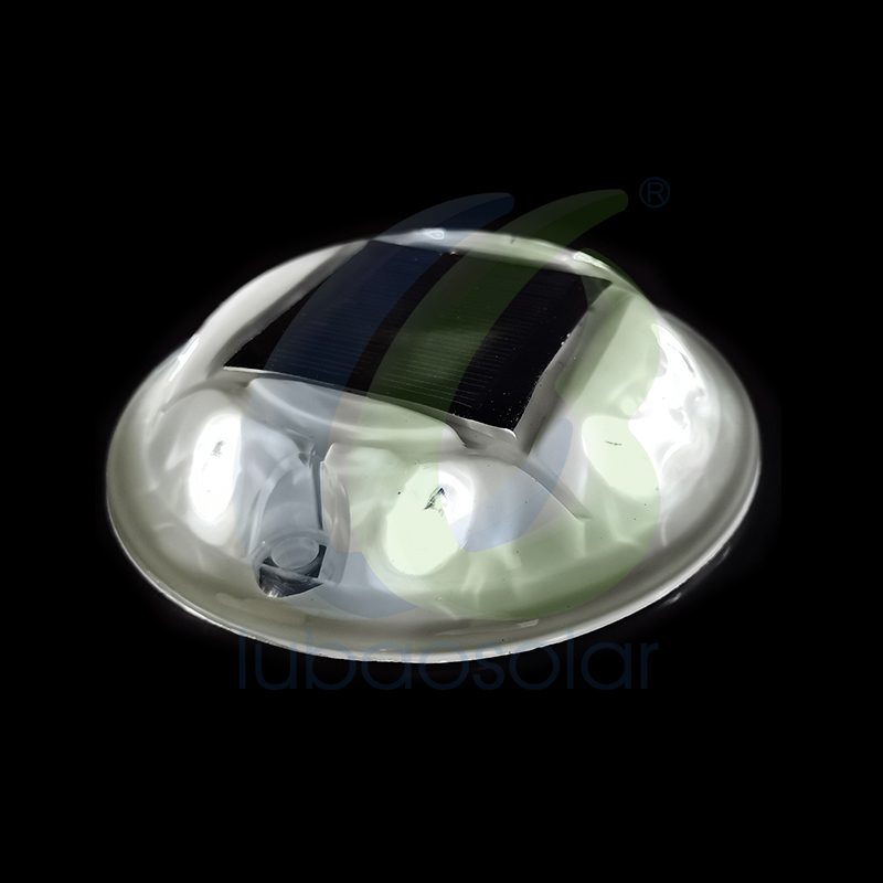 LS-07 Solar raised lighted driveway markers