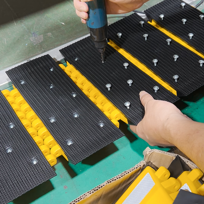 LB-SB06 Reflective portable speed bumps