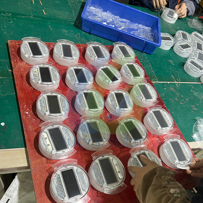 LS-08 Reflective solar road stud light