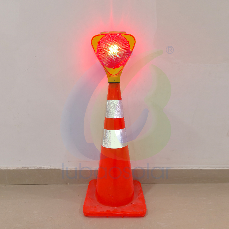 LB-6011 Solar flashing light barricade light flashing red beacon