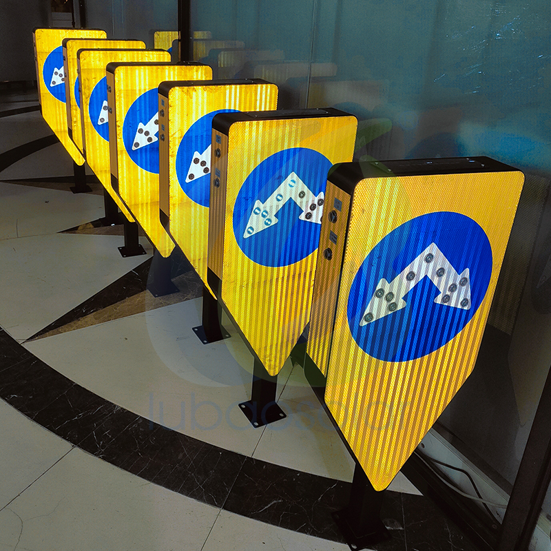 LB-B910 Reflective solar LED roadside sign