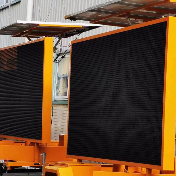 LB-C5-IntegerB Solar mobile variable message sign screen trailer