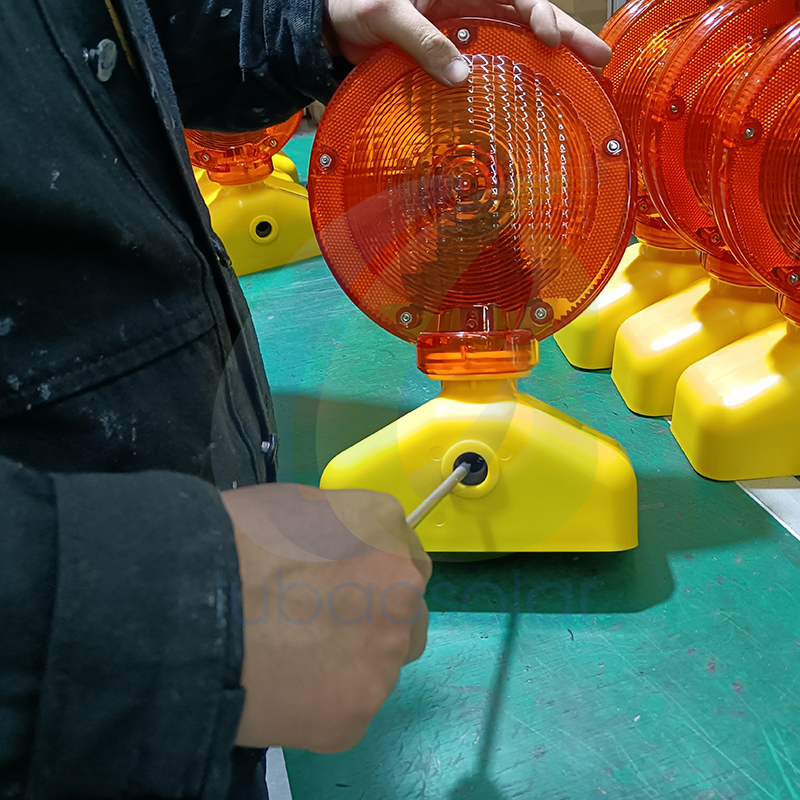 LB-5100US LED D battery barrier light traffic cone light