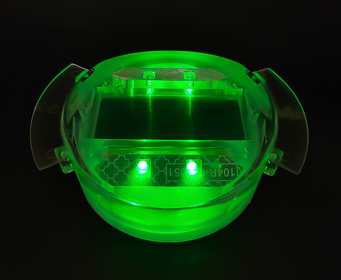 solar stud