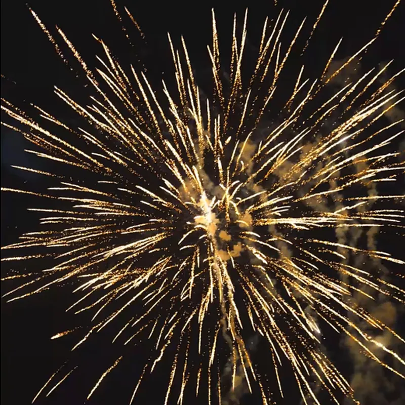 Wholesale New Year Celebration 1.2 Inch 200 Shots Xin Brand Silver Ball Cake Fireworks