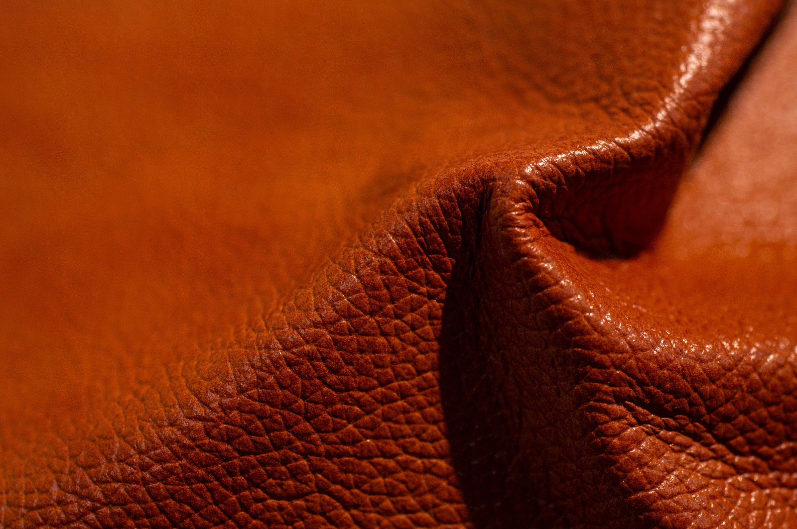 Environmentally friendly and recyclable PU leather material does no harm to the environment.