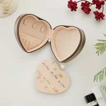 The Best Jewelry Box Styles for Valentine's Day