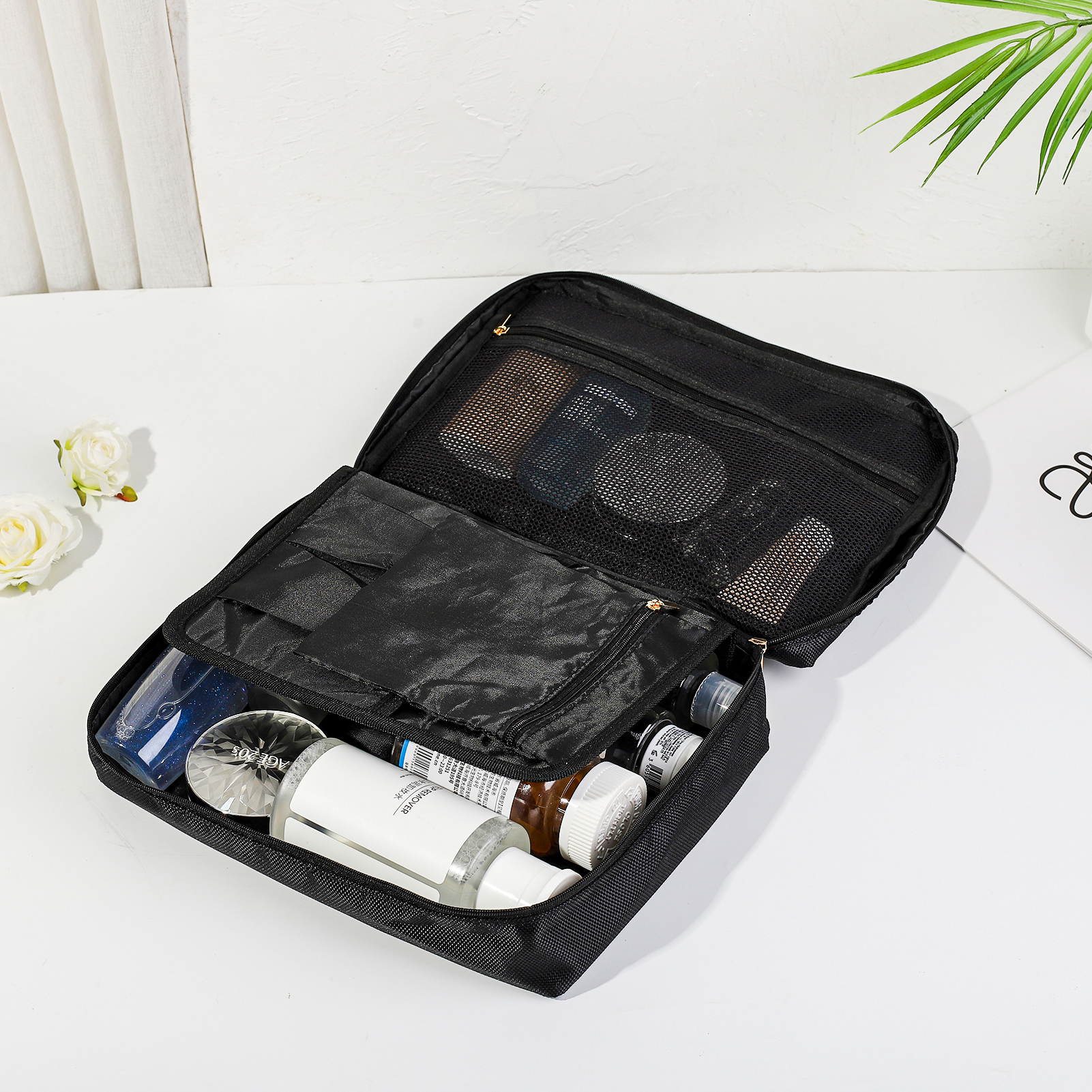 Why PU Leather Is The Best Choice For Makeup Bags? Everything You Need To Know.