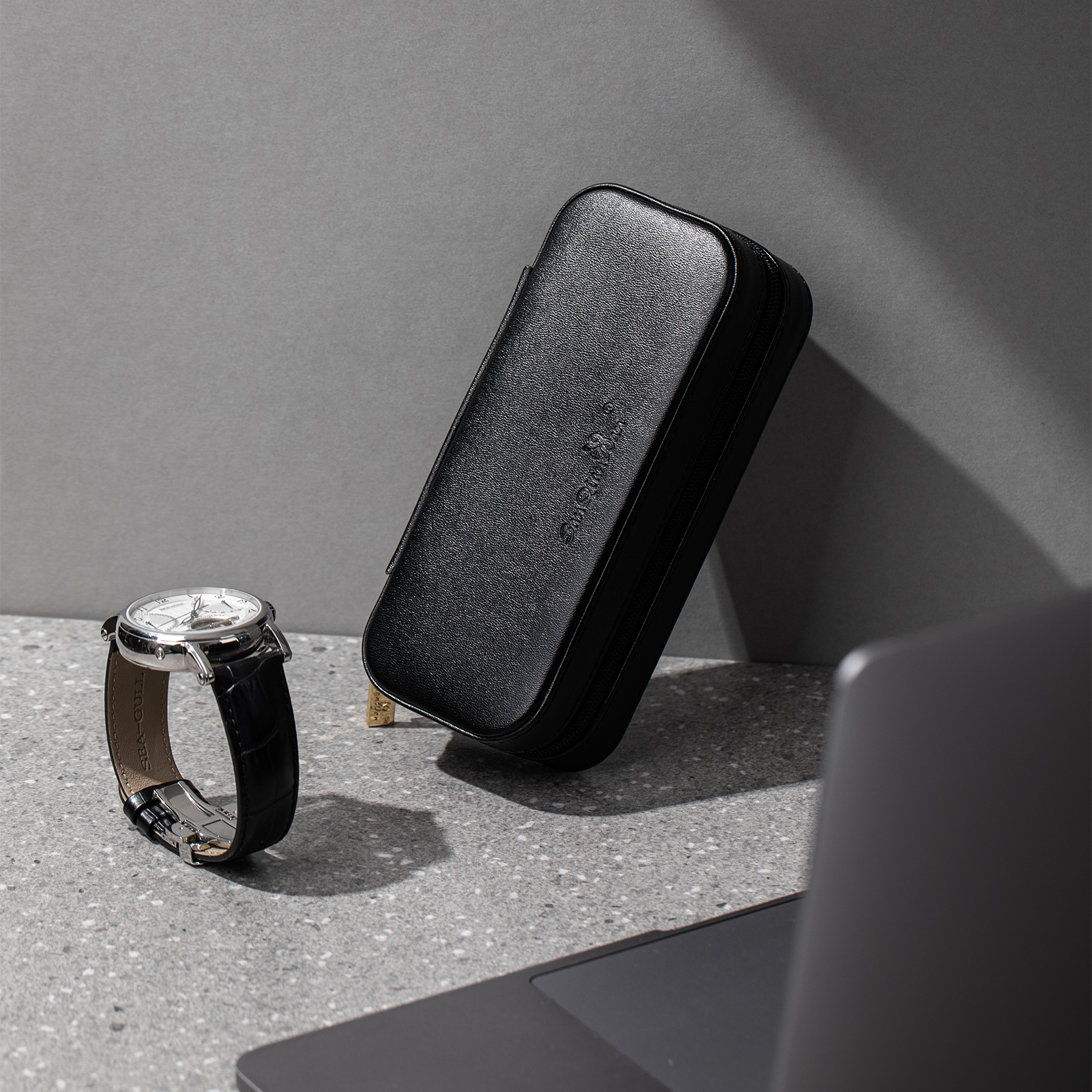 Why Do You Need a Personalized Watch Box?