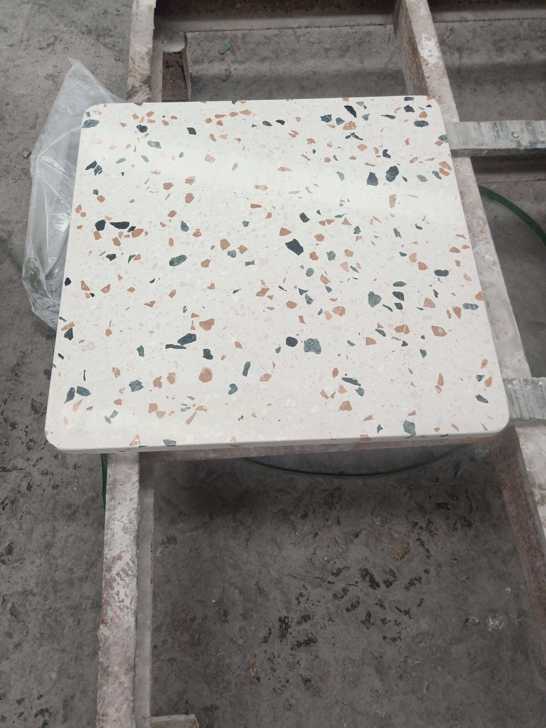 Round Table Tops