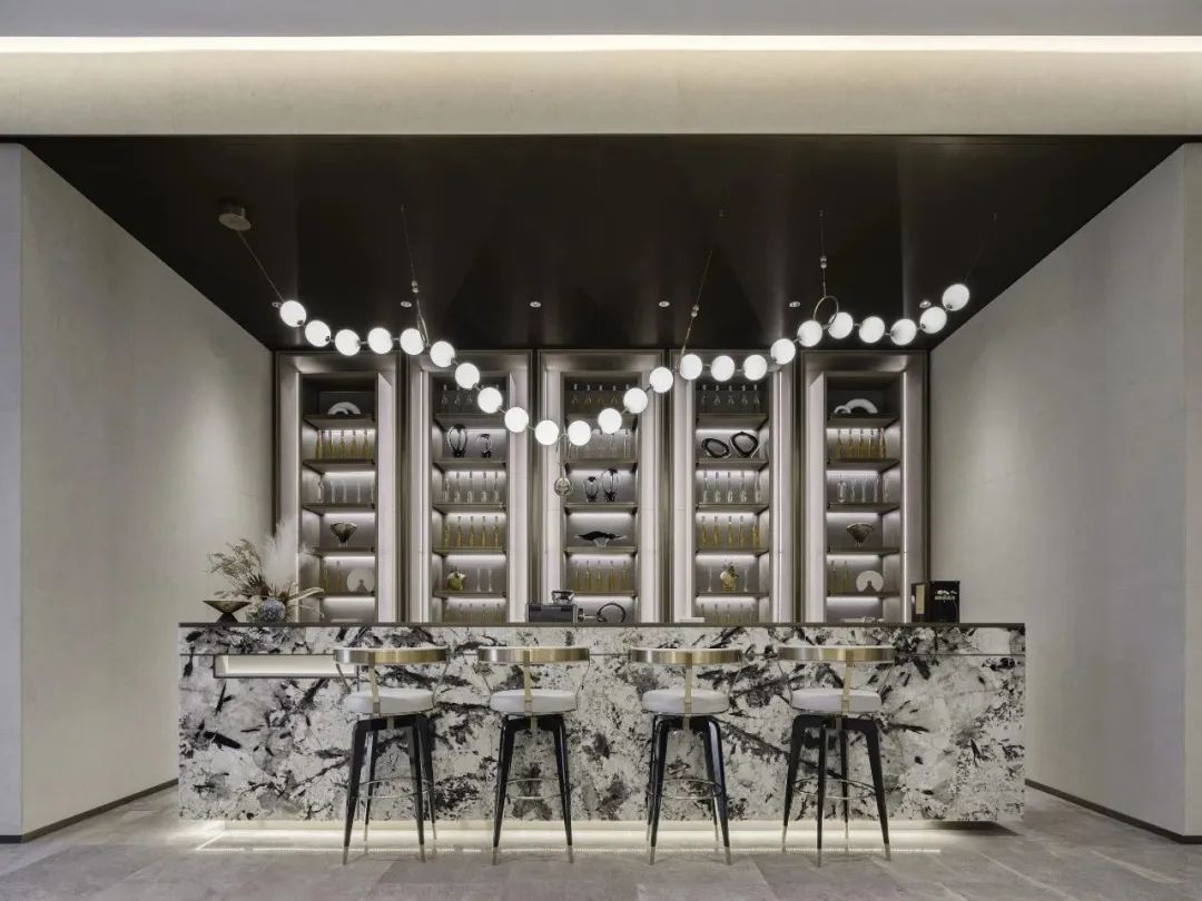 Marble tiles