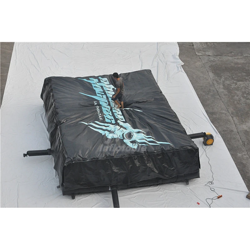 Inflatable Safety Air Cushion For Stunt Sports Training , Inflatable Rescue Cushion Jump Bag