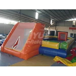 China Supplies New Water Soccer Inflatable Soap Soccer Field Inflatable Football Field