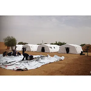 PVC Material Outdoor Waterproof Emergency Survival Field Inflatable Medical Tent For Hospital