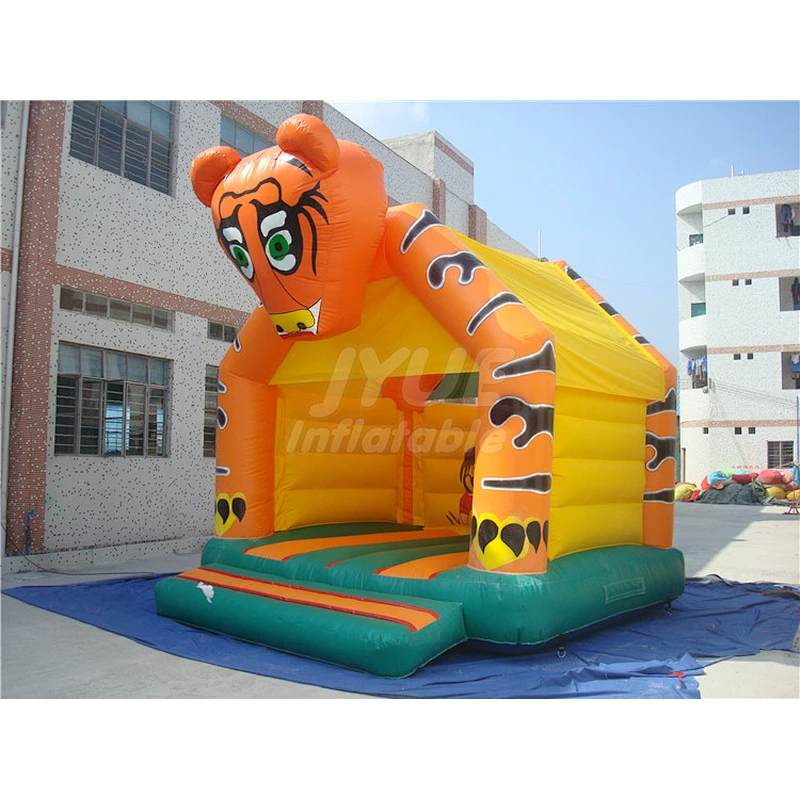 Kid China PVC Cheap Commercial Grade Red Giraffe Inflatable Bouncy Castle For Sale