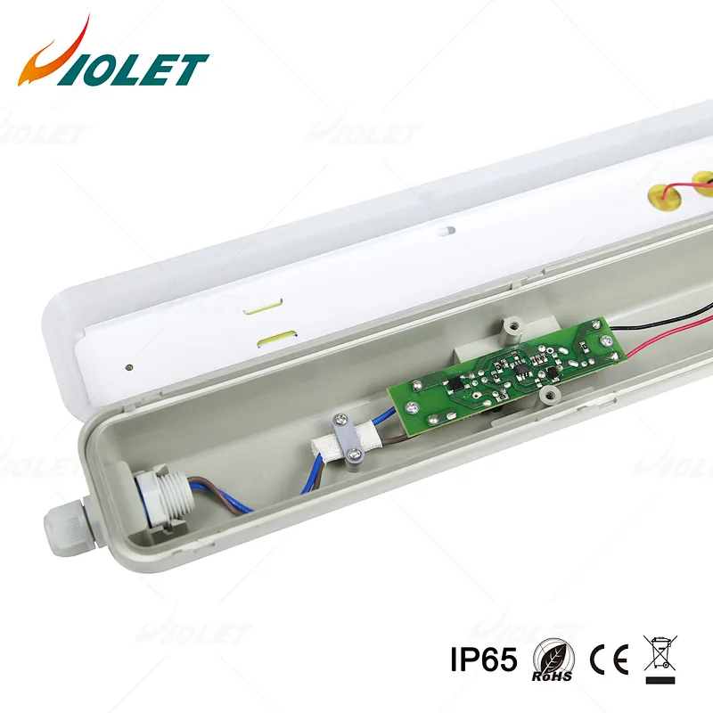 IP65 IK08 Tri Proof LED Batten Light Fit for Warehouse Shopping Mall