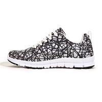 lightweight tennis shoes