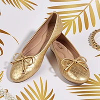 casual shoes