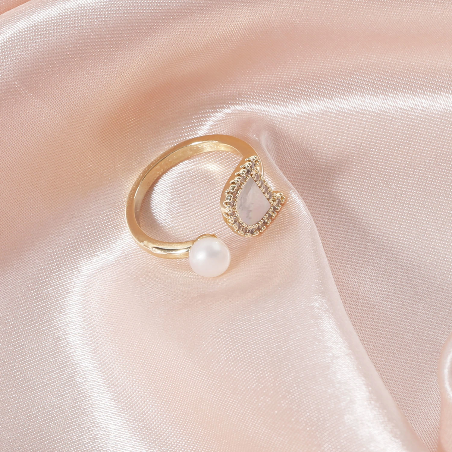 Cultured freshwater pearl ring with gold plated pearl jewelry gift for women