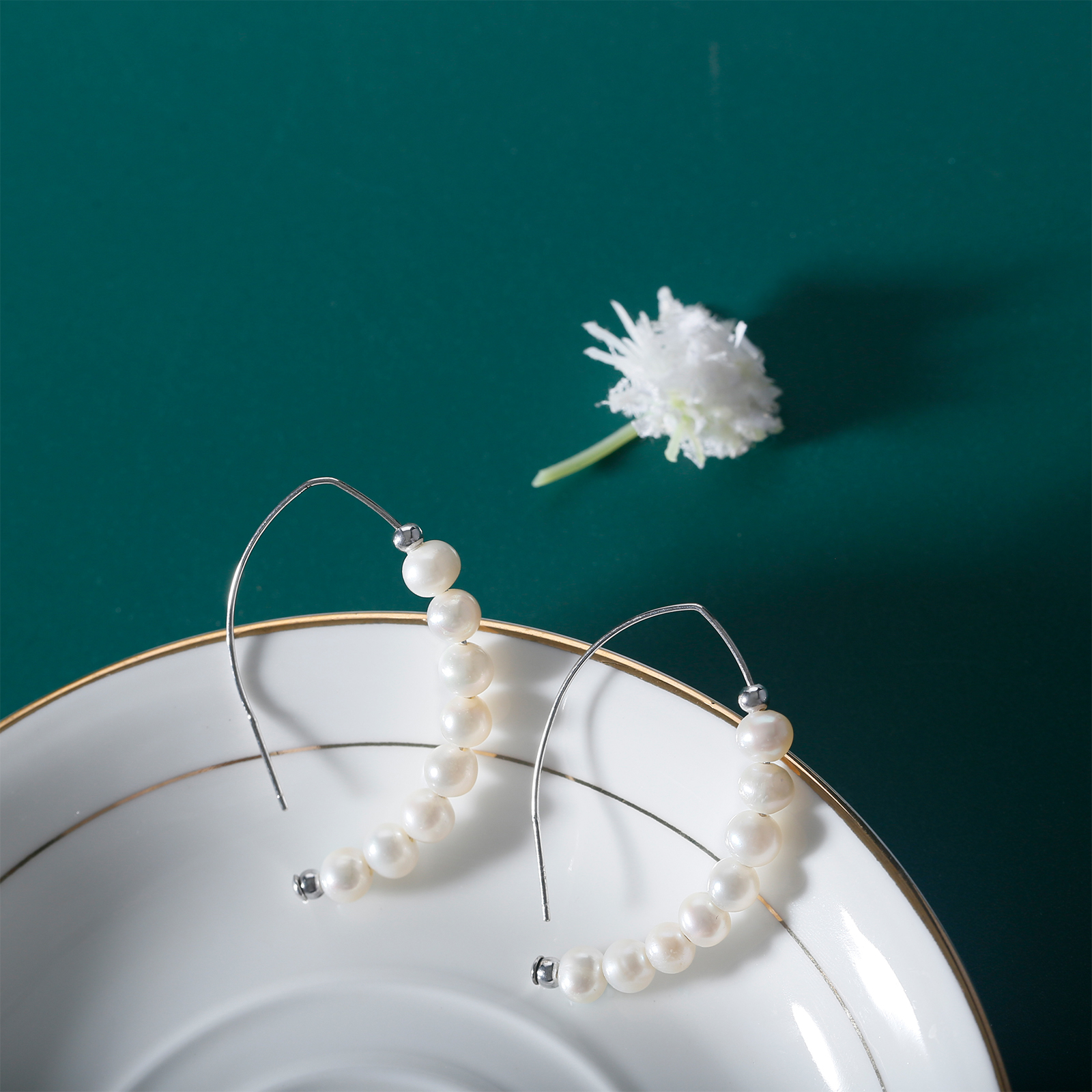 5-6mm freshwater pearl 35mm silver hook earrings