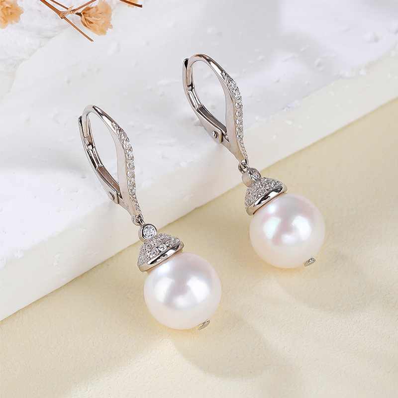 10mm freshwater pearl lever back earrings fashion design with white zirconia earring