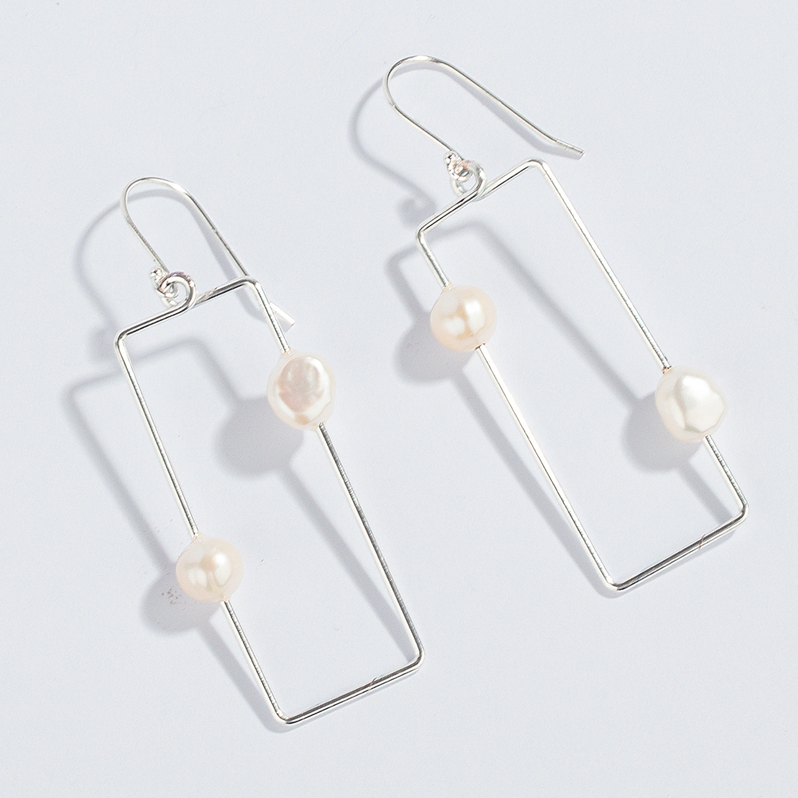 8-9mm baroque pearl 7-8mm round pearl rectangle drop silver hook earrings silver e-coated