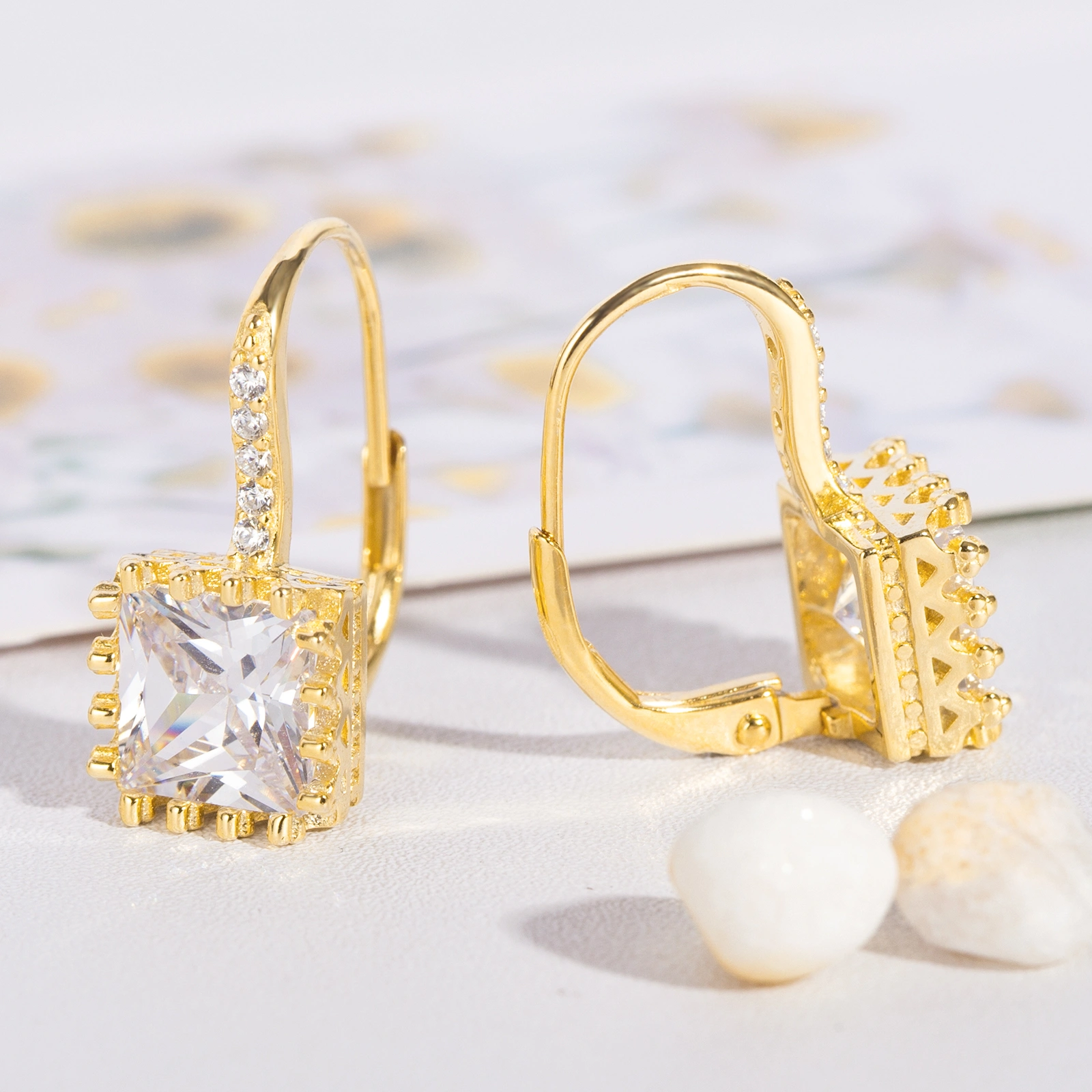 10mm faceted white square cz, 1mm round shape cubic zirconia lever back earrings