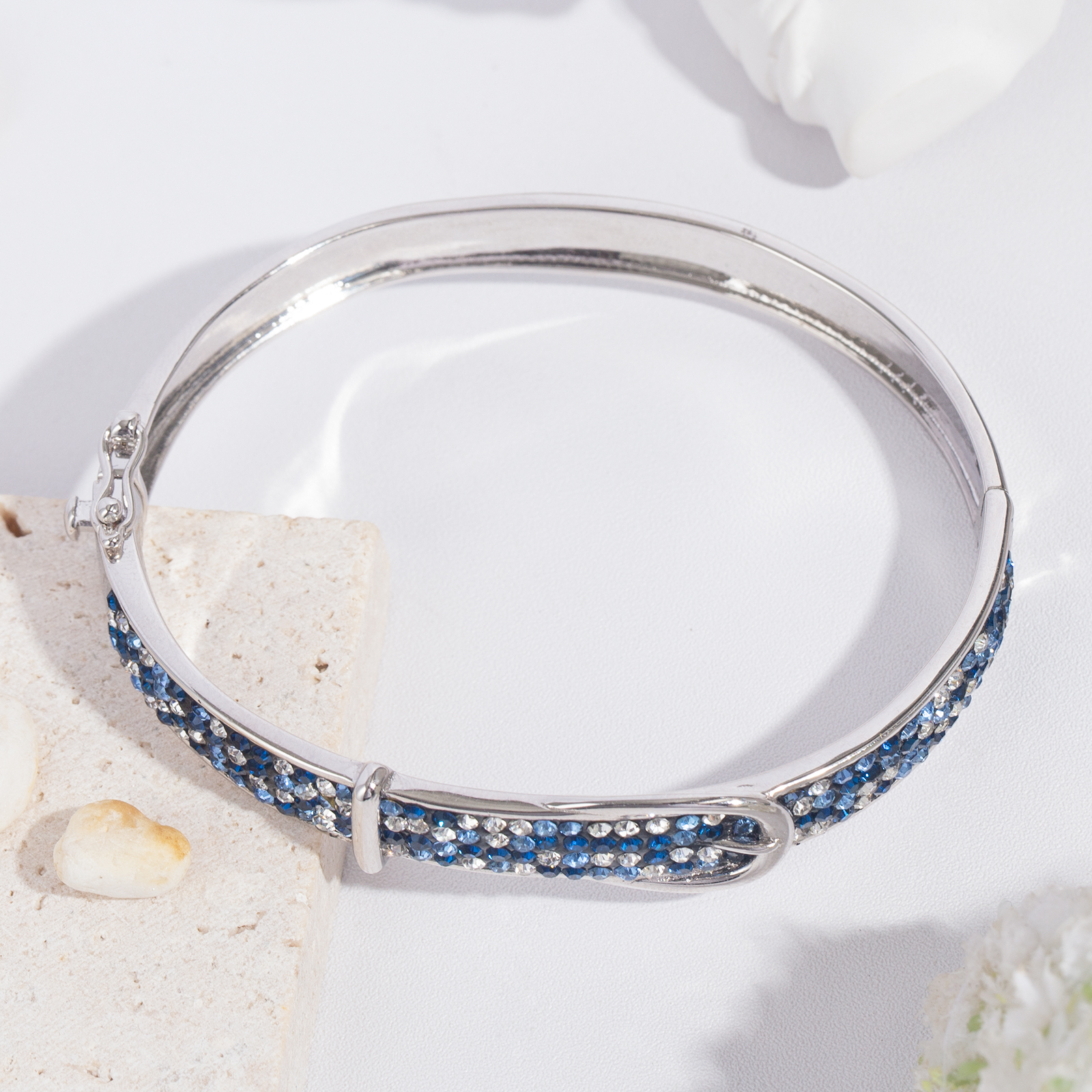 fashion elegant women jewelry sparkling white&blue crystal paved brass bangle