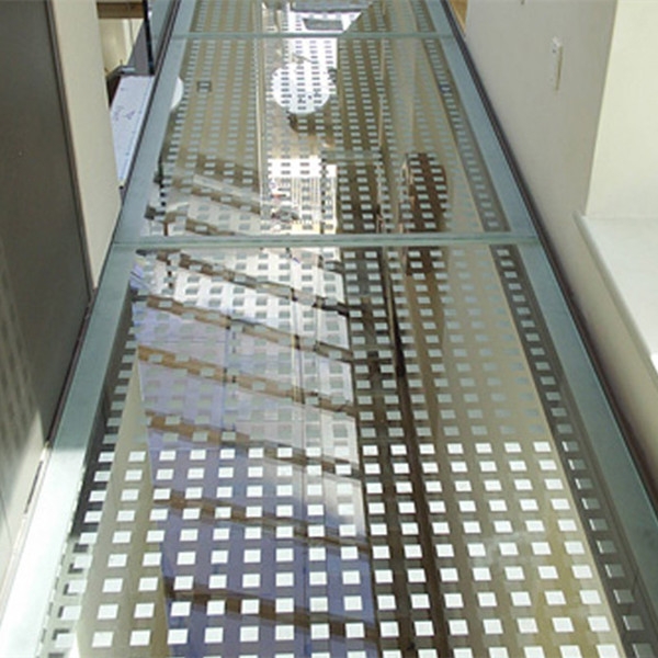 SZG custom laminated glass floor