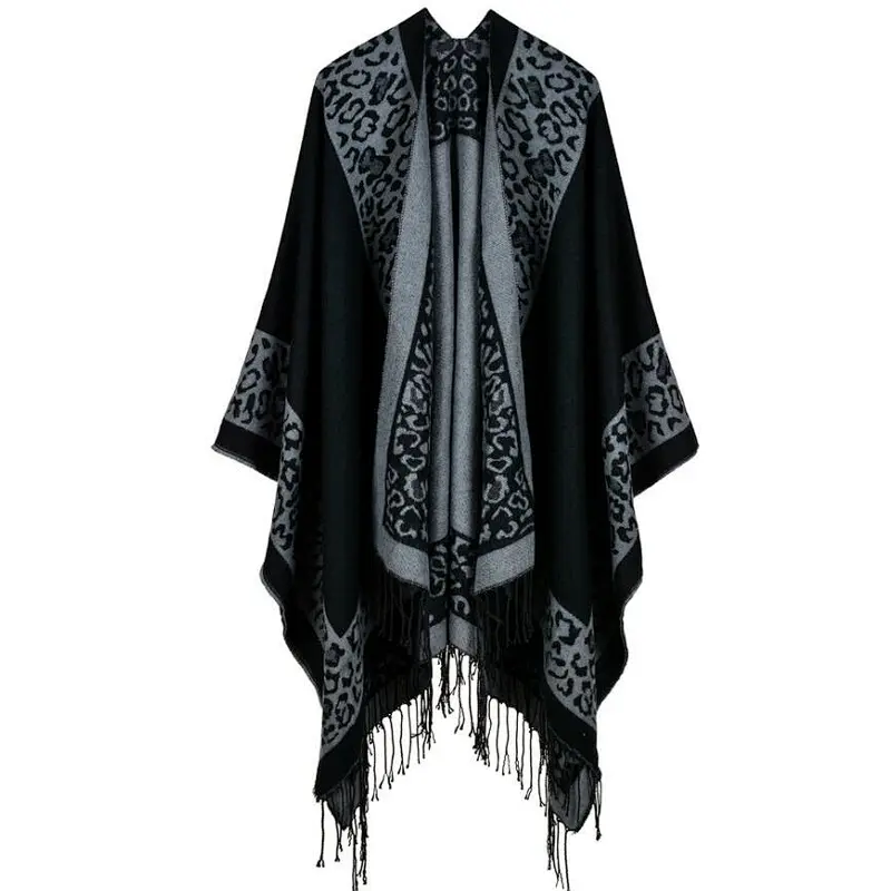 ladies poncho Leo print