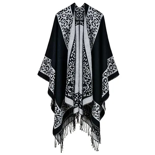 ladies poncho Leo print