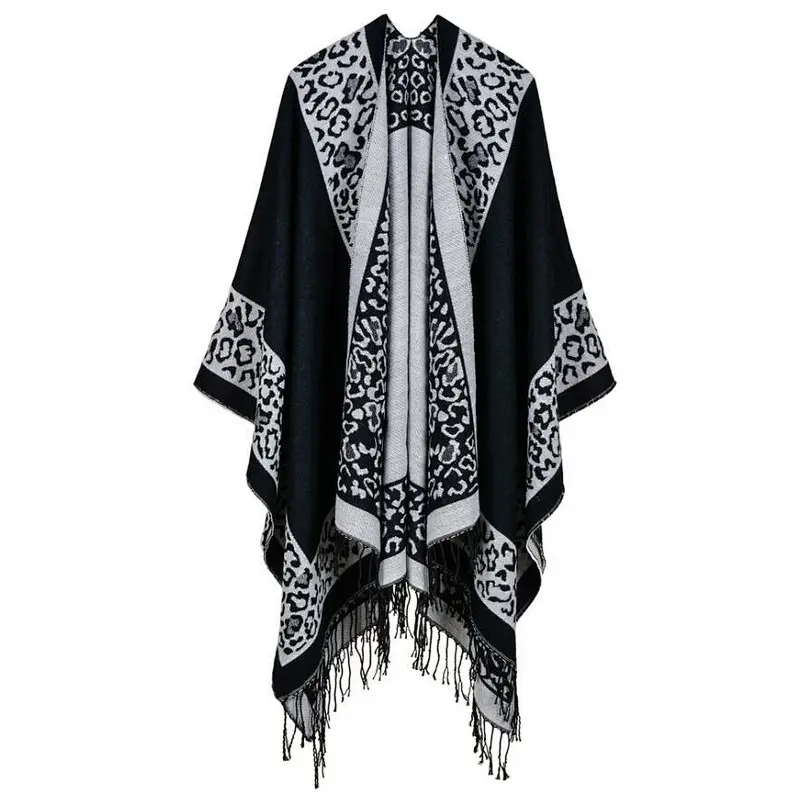 ladies poncho Leo print